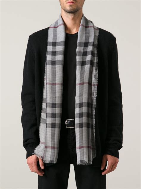 burberry herren schal grau|where to buy burberry scarf.